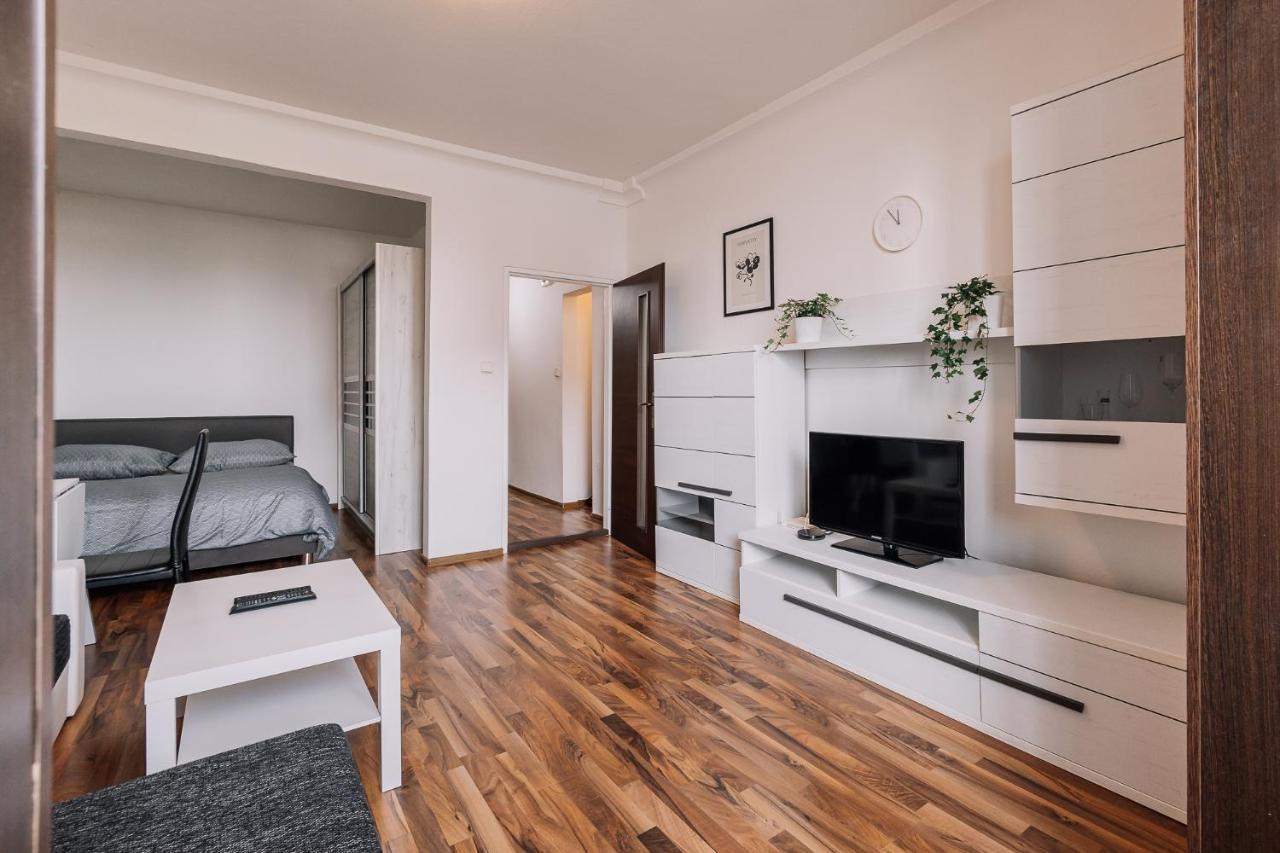 Cozy Apartment In Ruzinov Bratislava Esterno foto